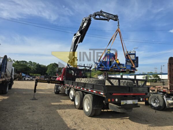 Camión Grúa con Brazo Articulado Hiab 322-5 Cap 15 ton - Imagen 7