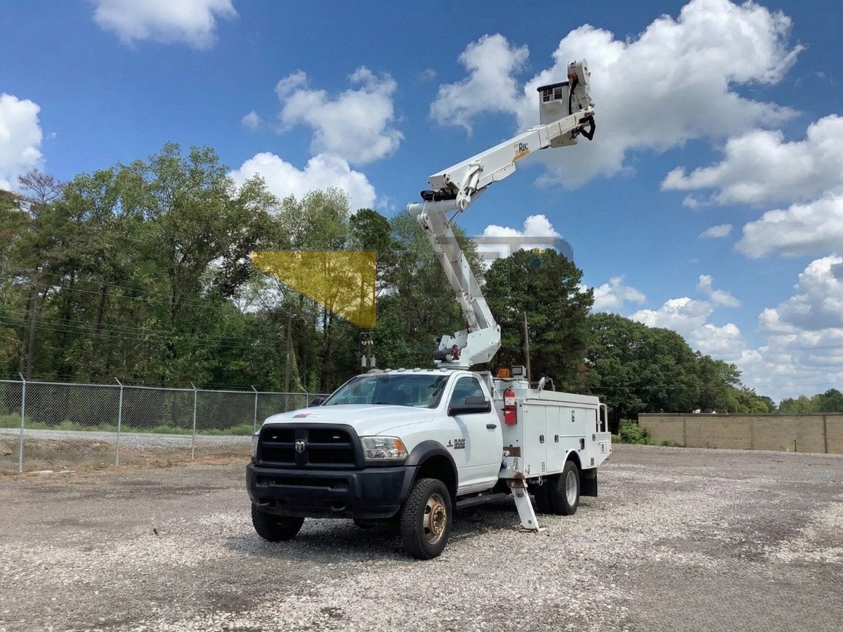 Camión canasta altec_at40