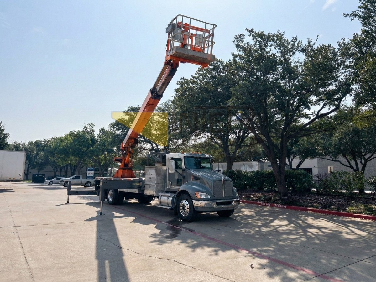 Camión canasta para poda y fachadas